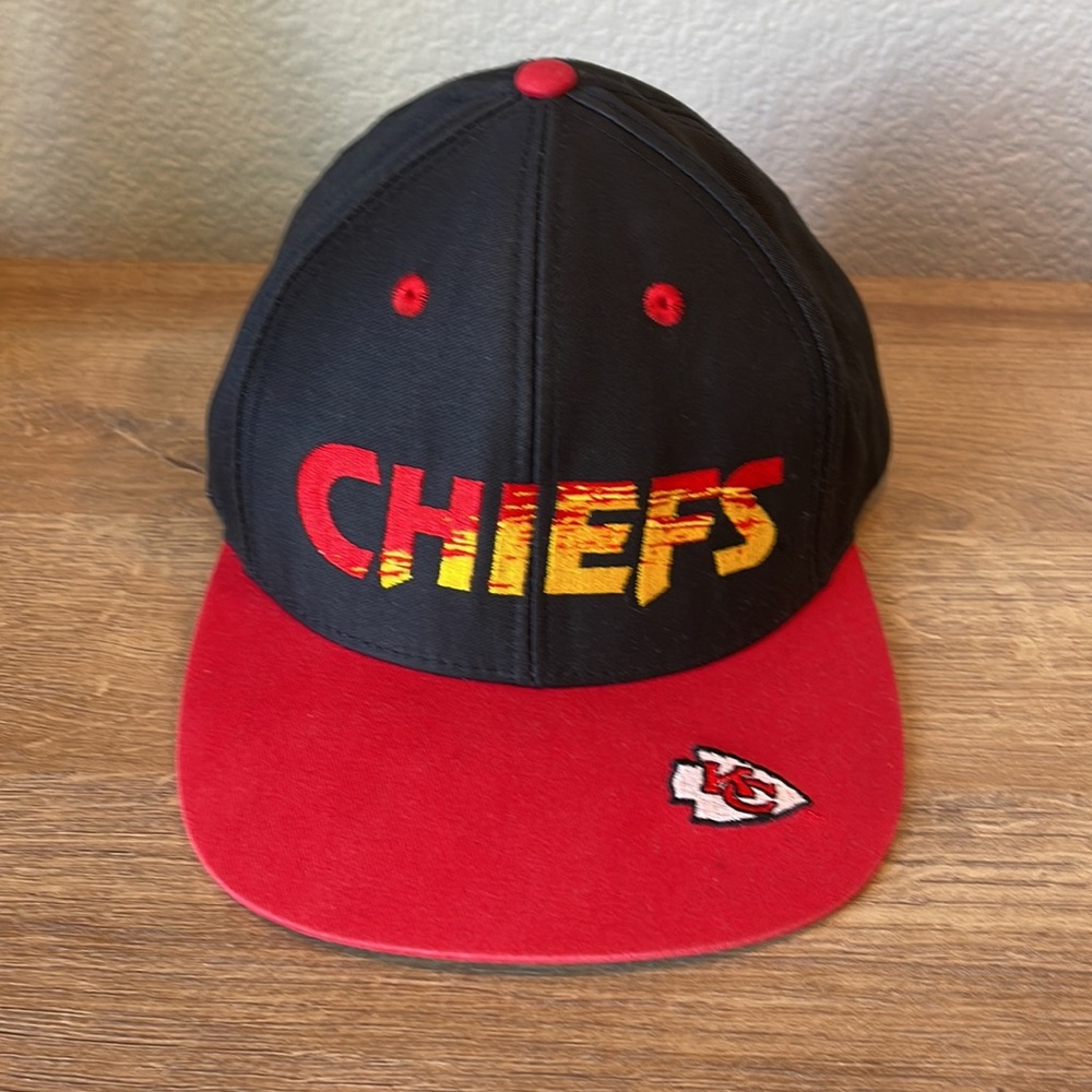 Vintage 1990s Kansas City Chiefs Annco Two-Tone Snapback Hat NFL Red & Black